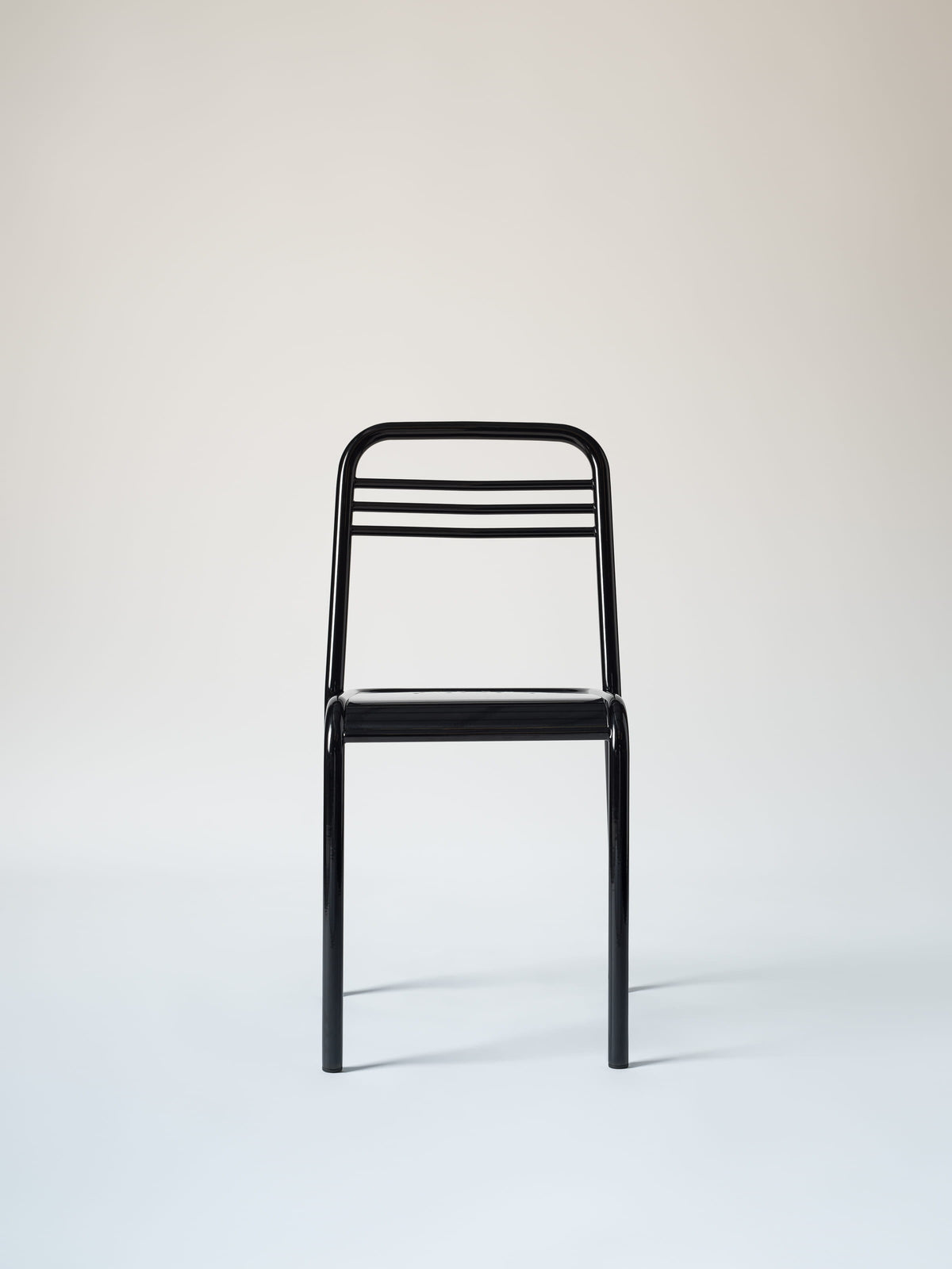 UD Chair - Dark Black