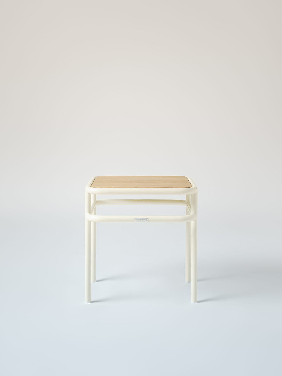 UD / natural oak top Side Table - Pearly White