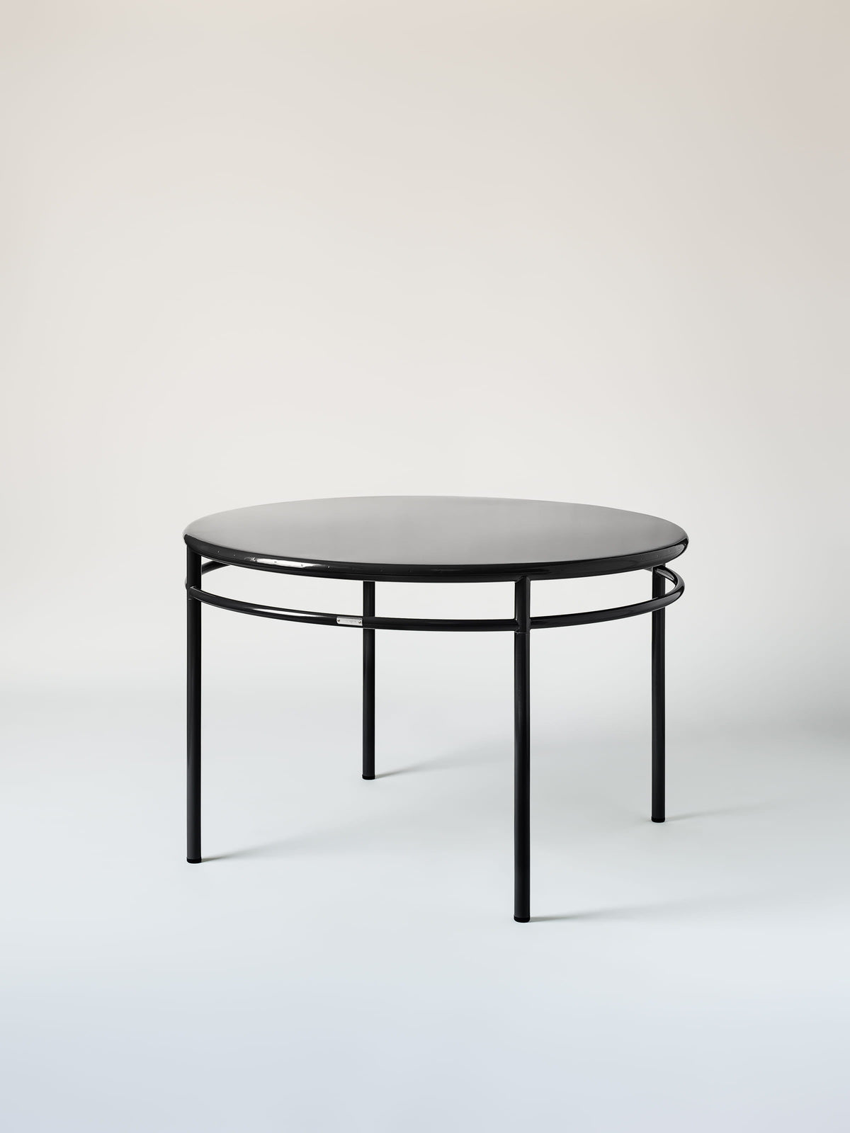 T37 Ø120 Table - Dark Black