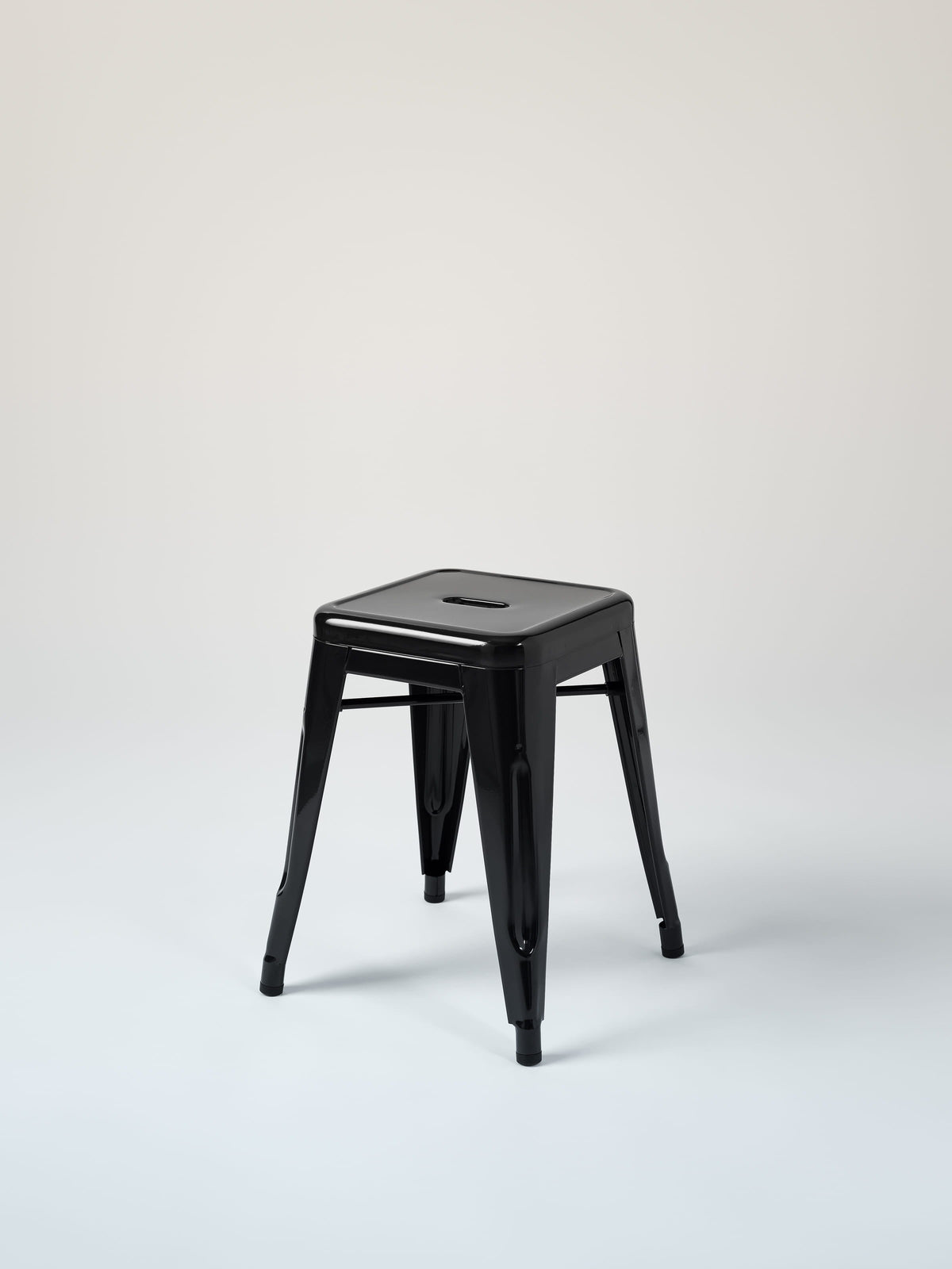 H45 Stool - Dark Black