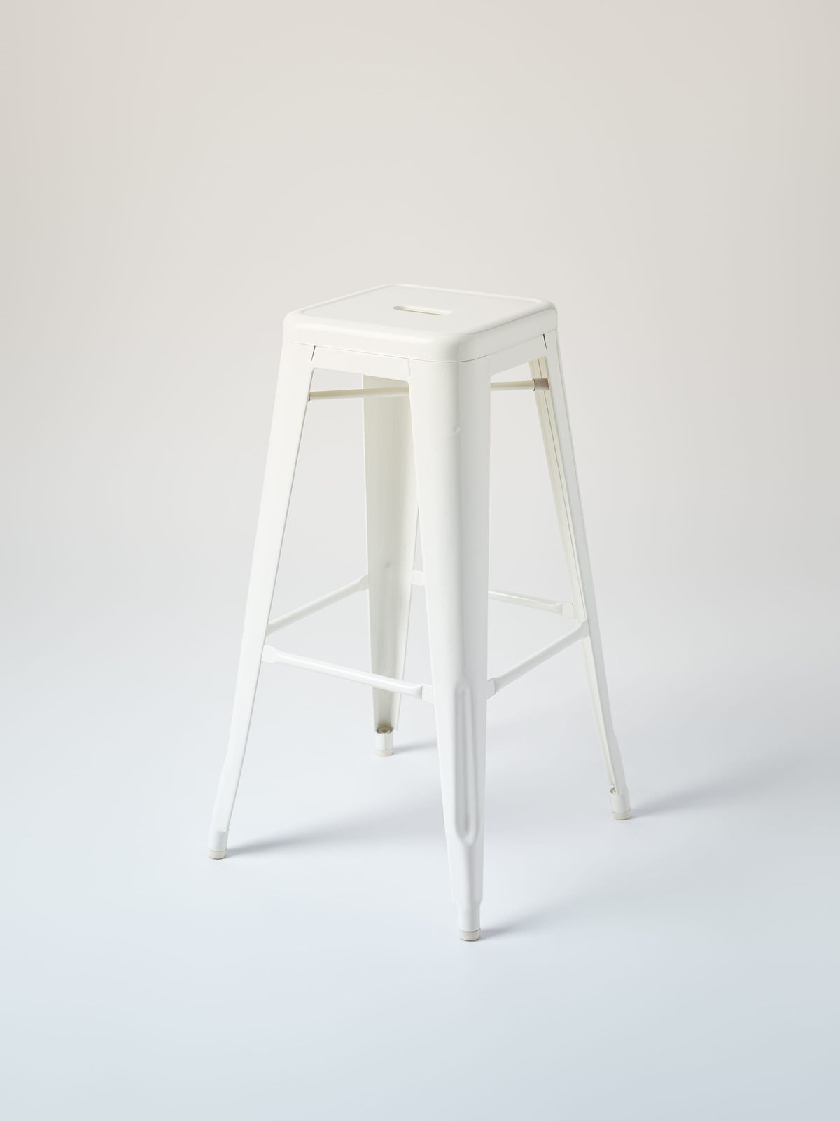 H75 Stool - Pure White