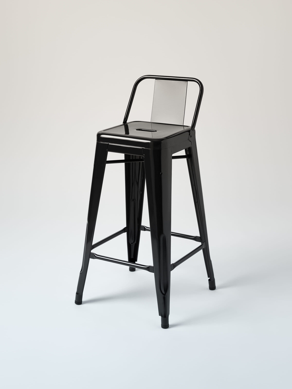 HPD65 Stool - Dark Black