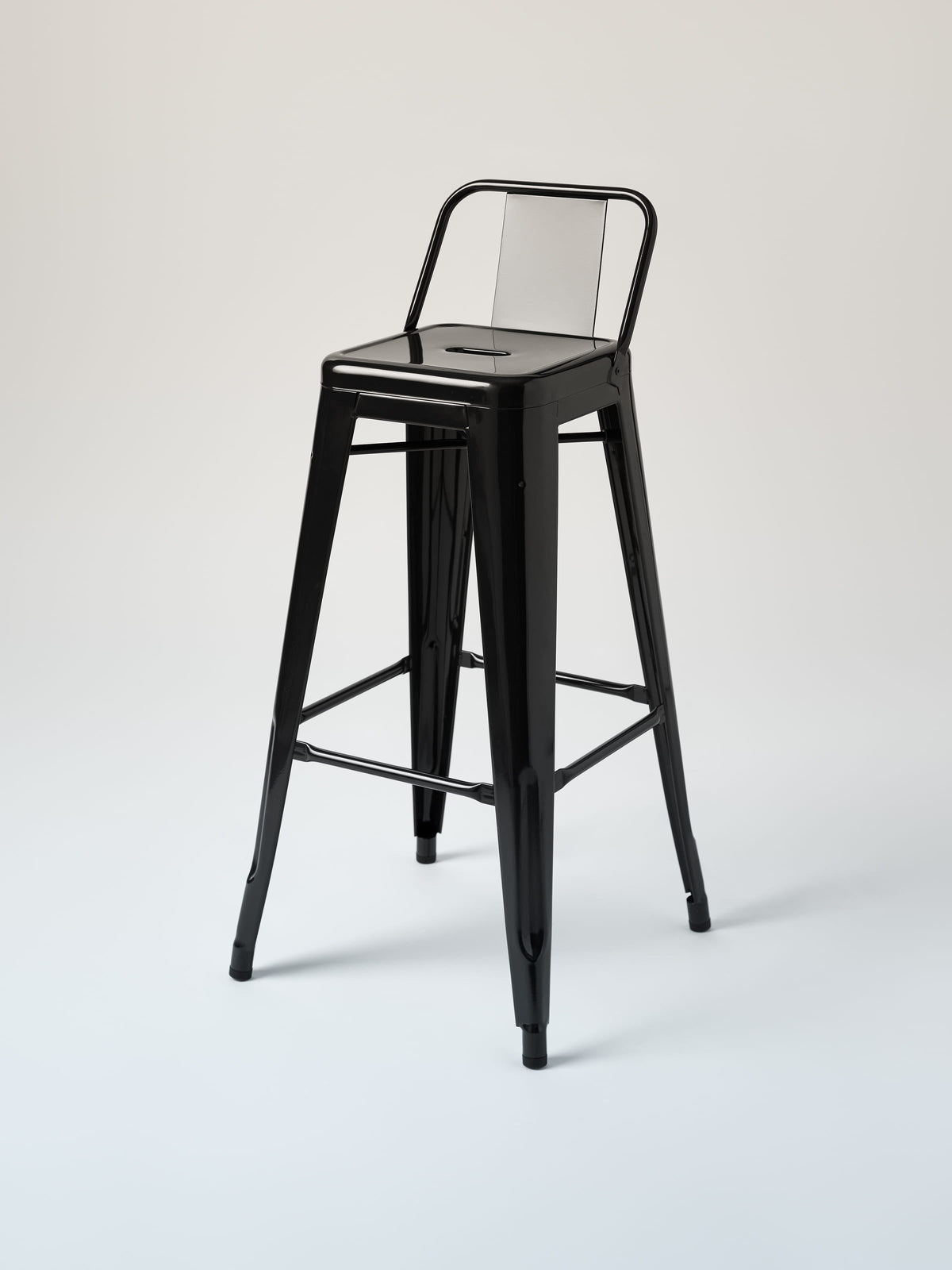 HPD75 Stool - Dark Black