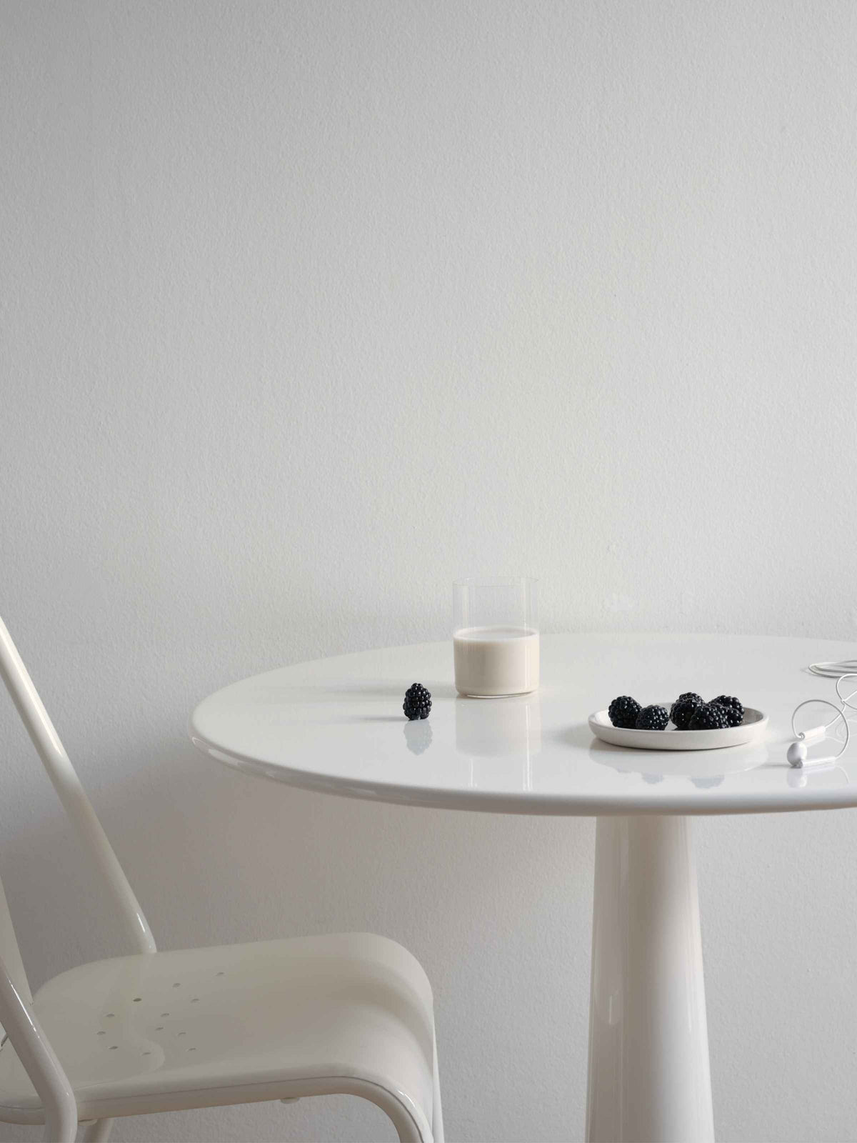 G Ø80 Table - Pure White