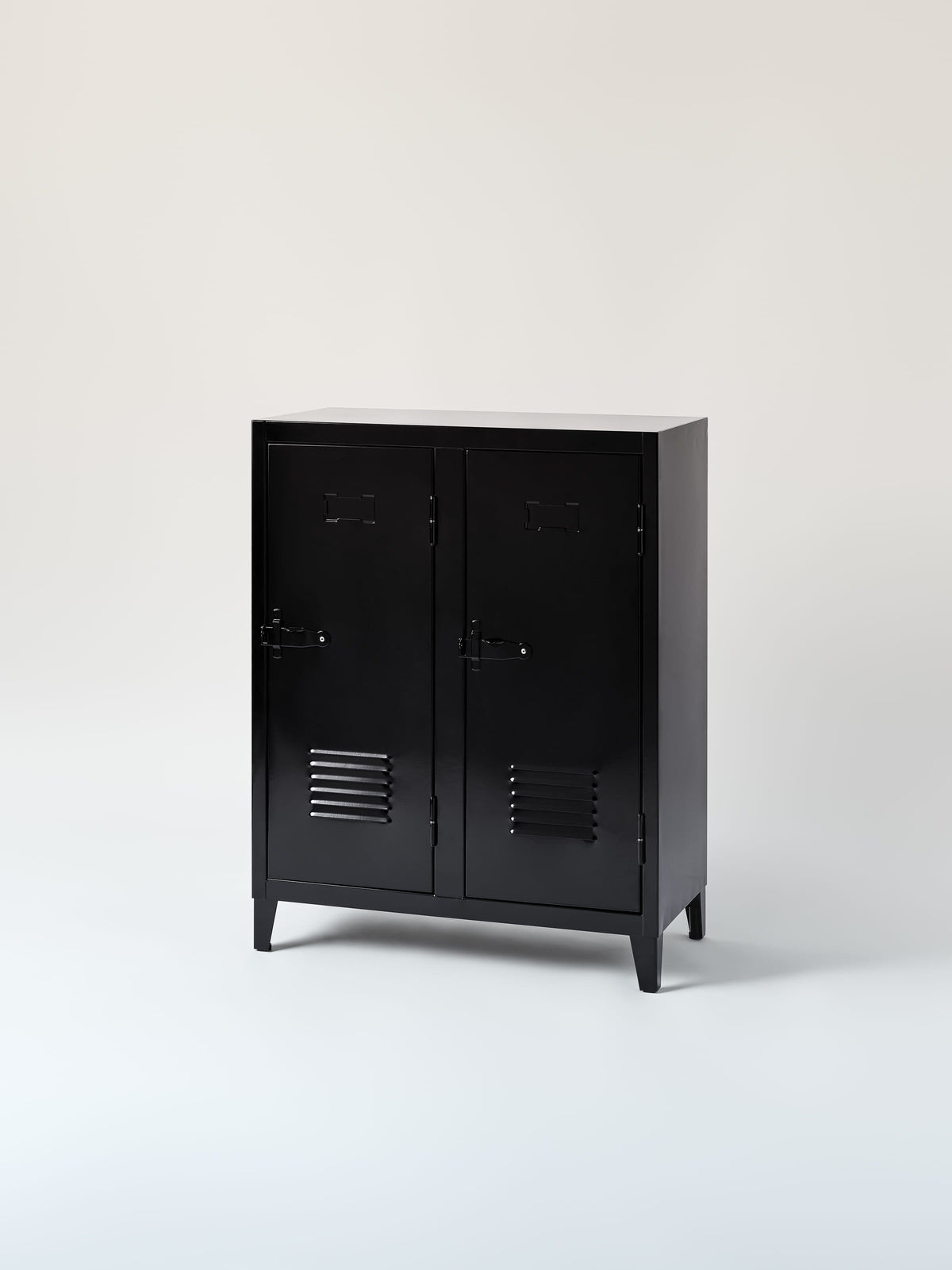 Low Locker B2 - Dark Black