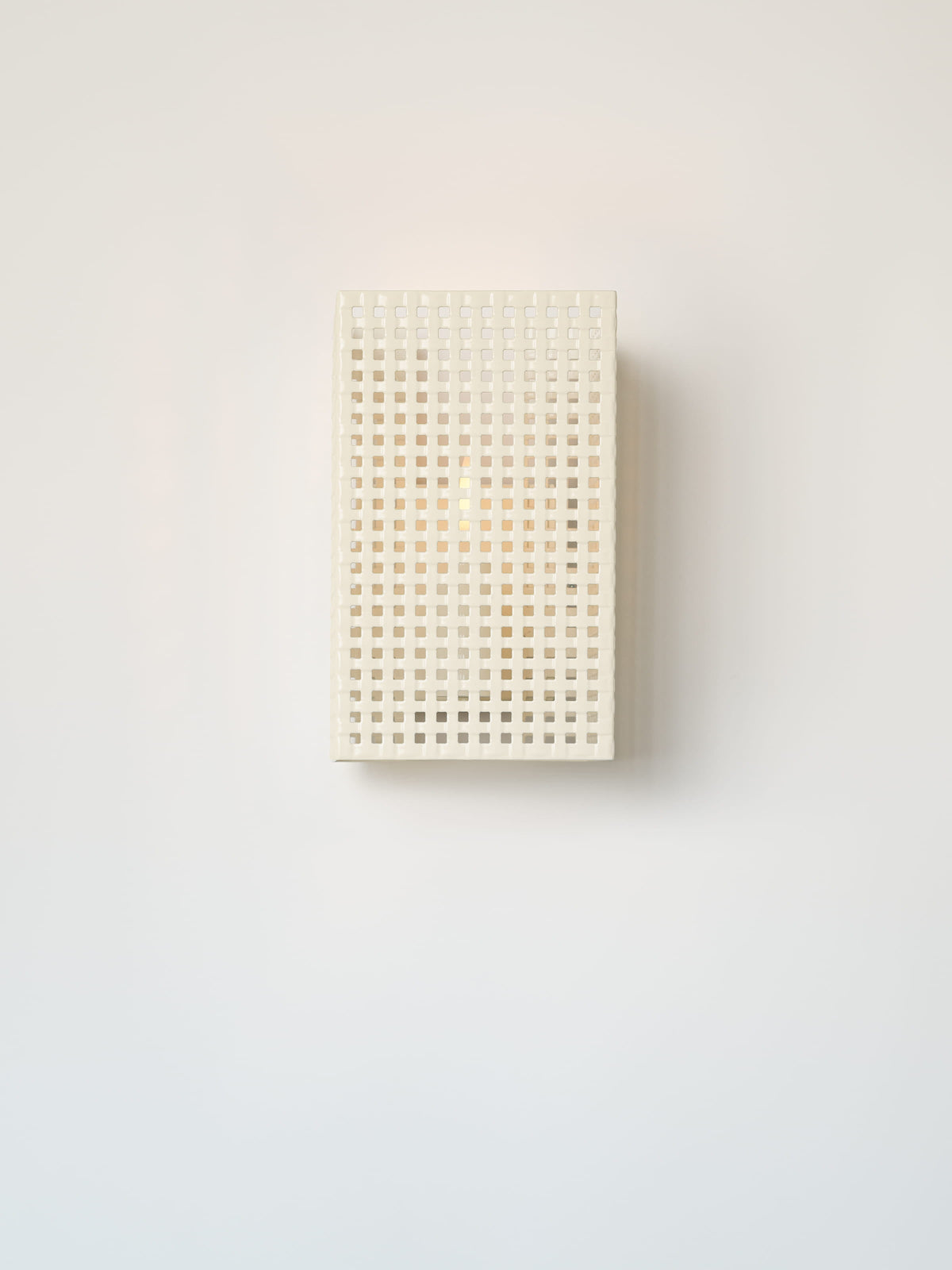 Tressé Indoor Wall Light - Pearly White