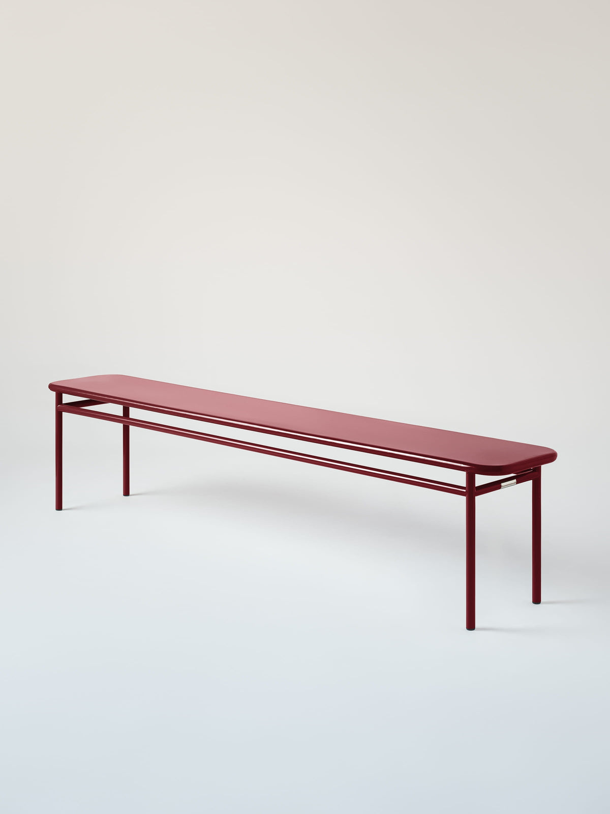 T37 200 Bench - Red Wine
