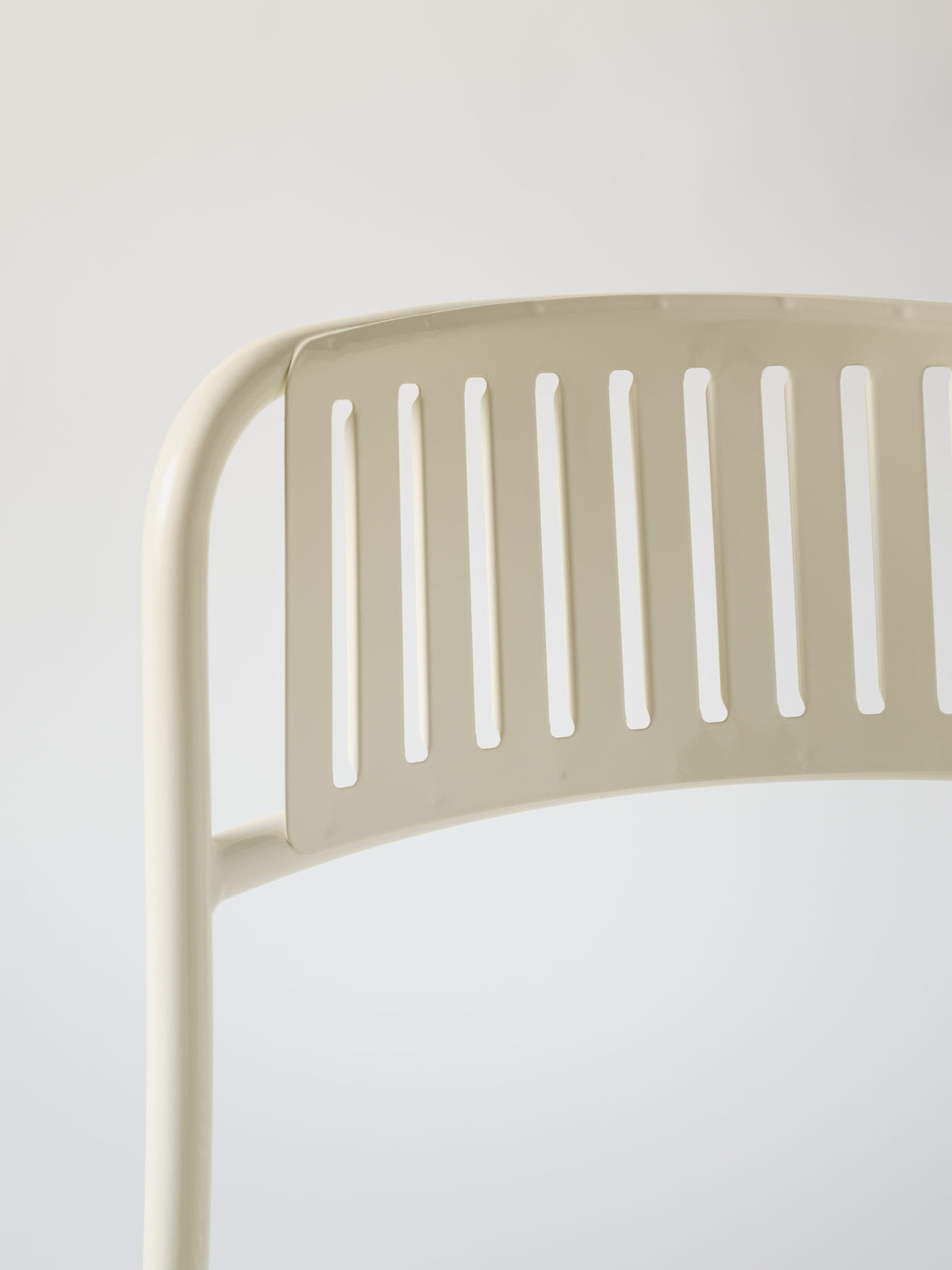 Patio Chair - Pearly White