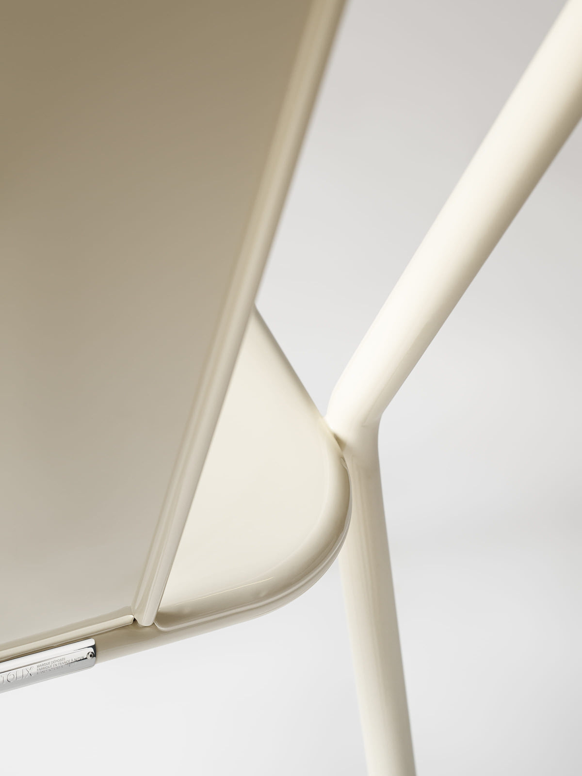 T37E Chair - Red Wine