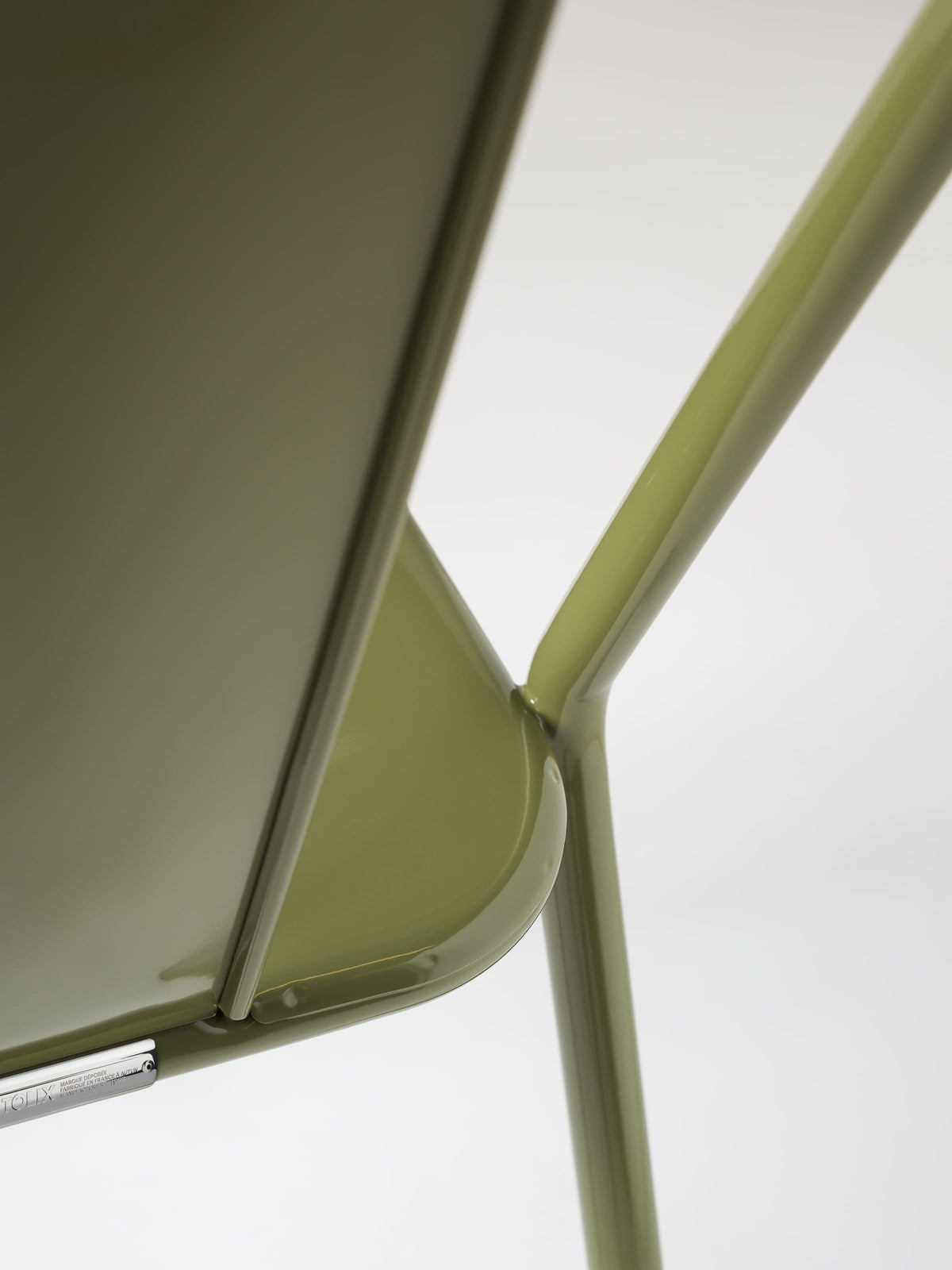 T37E Chair - Green Rush