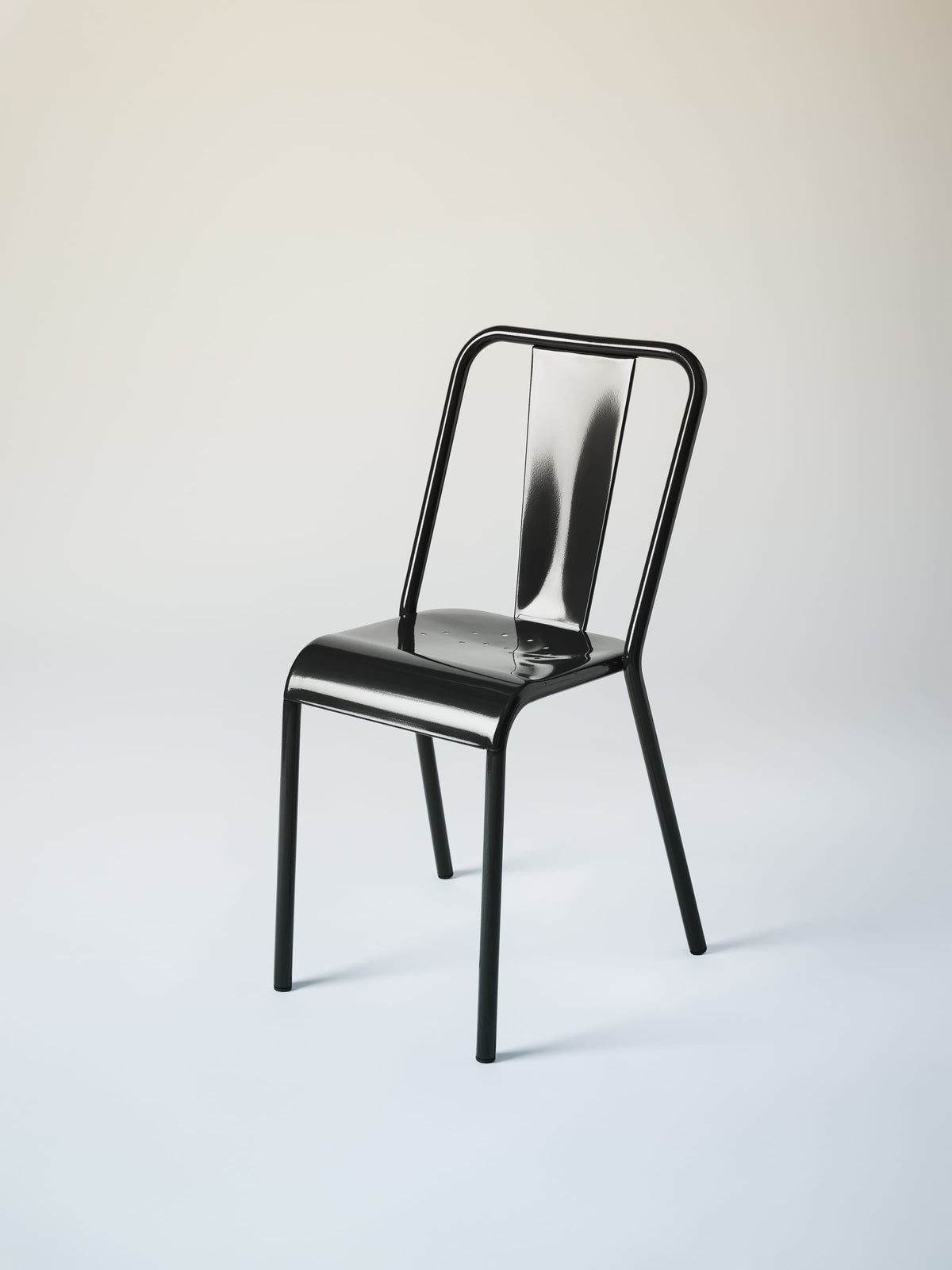 T37 Chair - Dark Black