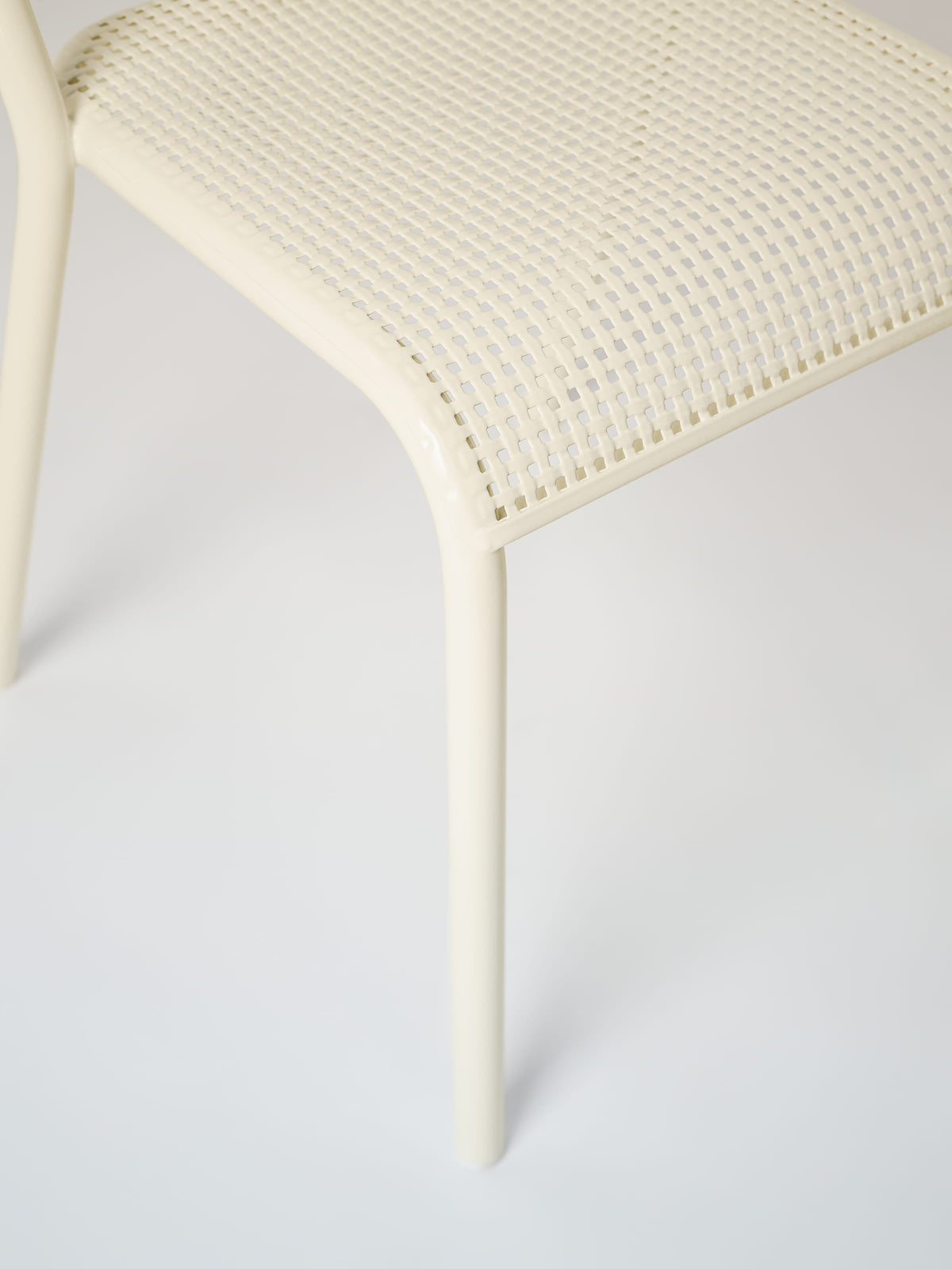 Tressée Chair - Pearly White