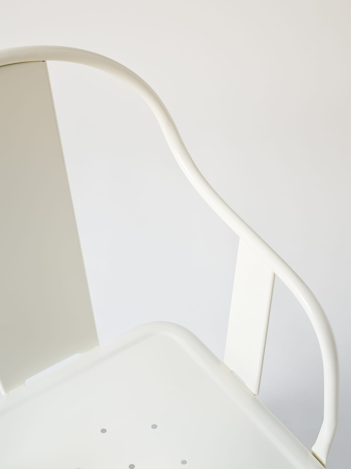 Mouette Armchair - Pearly White