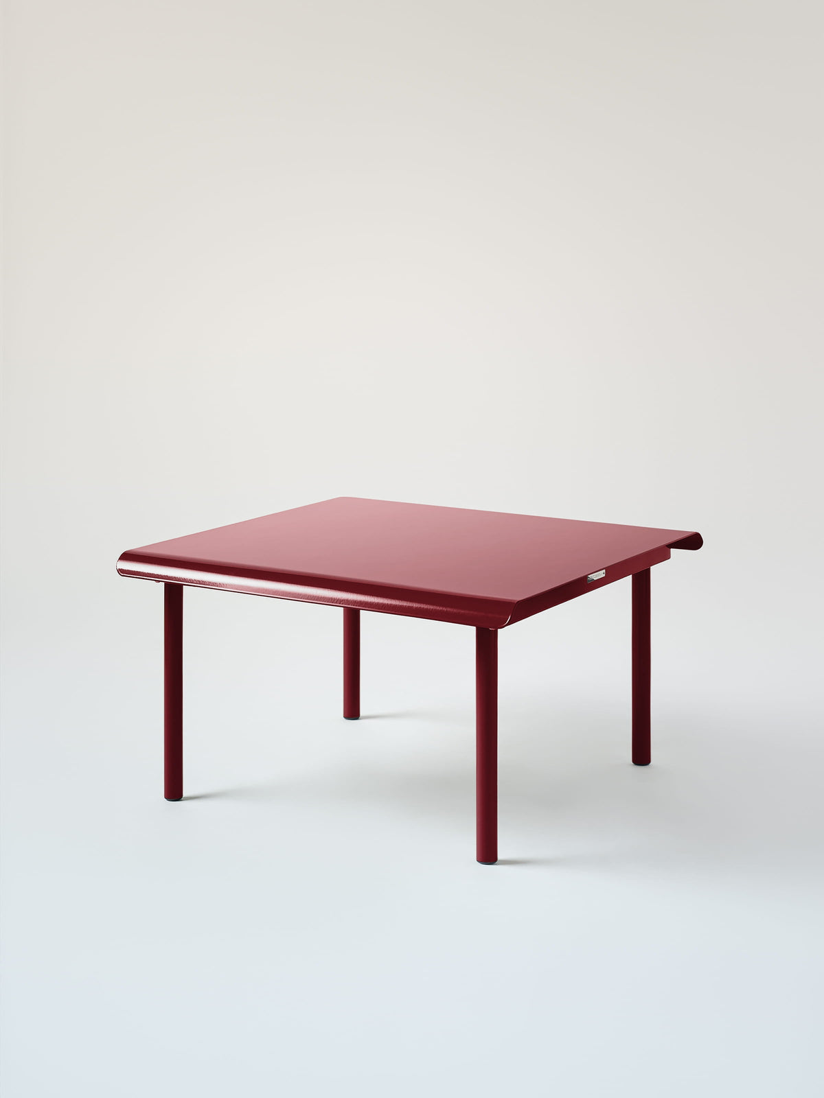 Patio 75x75 Coffee Table - Red Wine