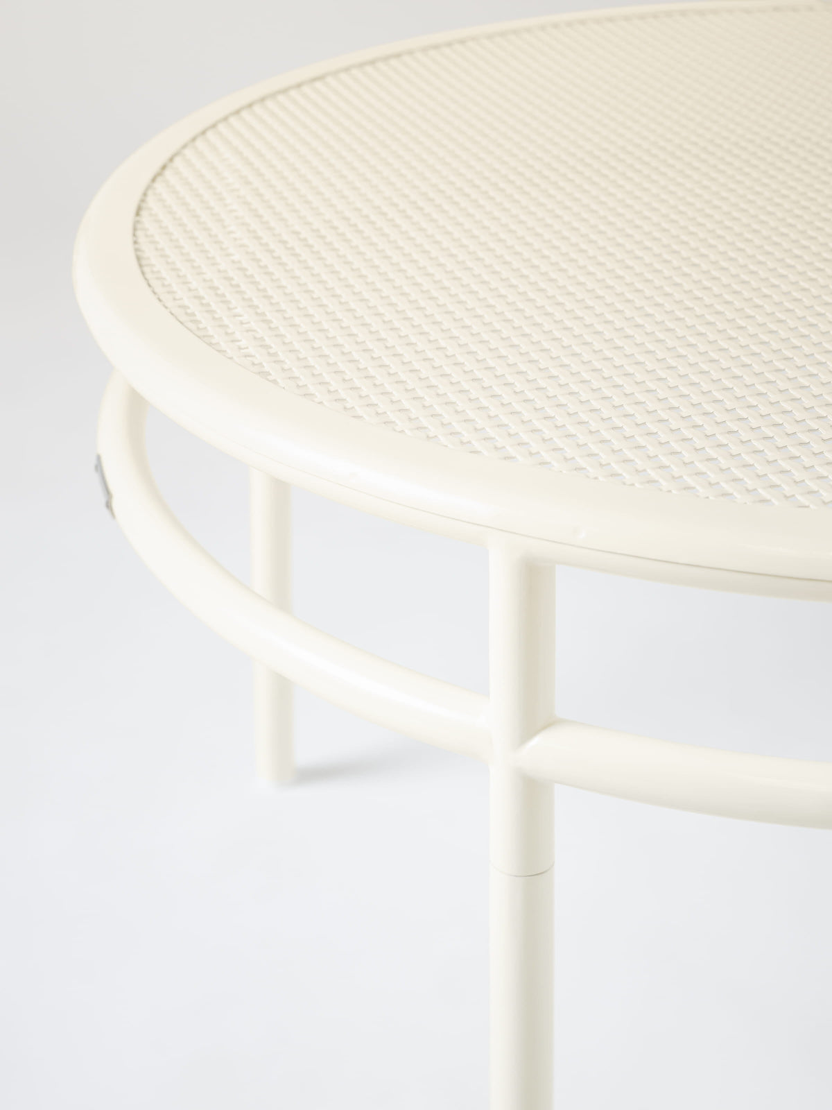 Tressée Ø80 Coffee Table - Pearly White