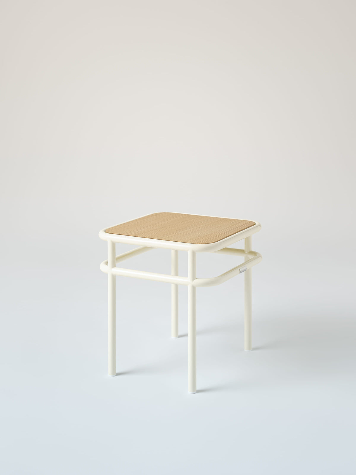 UD / natural oak top Side Table - Pearly White