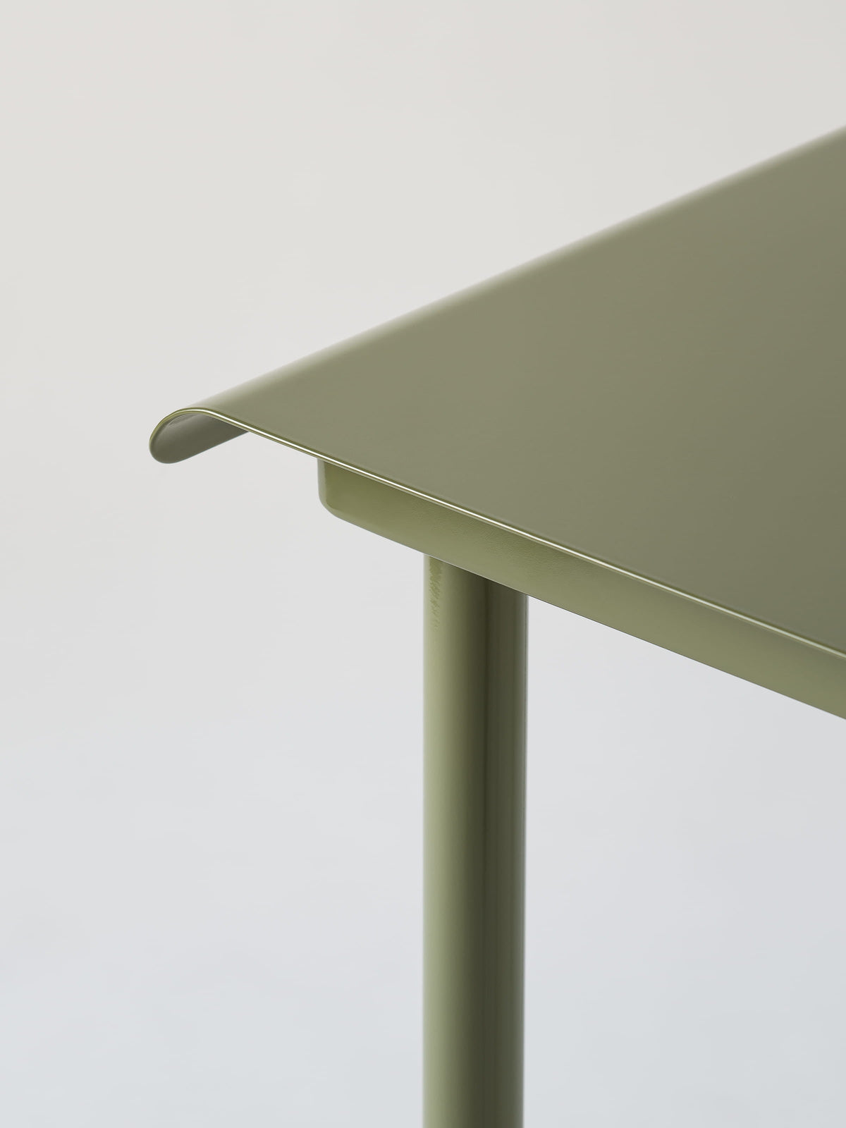 Patio 75x75 Café Table - Green Rush
