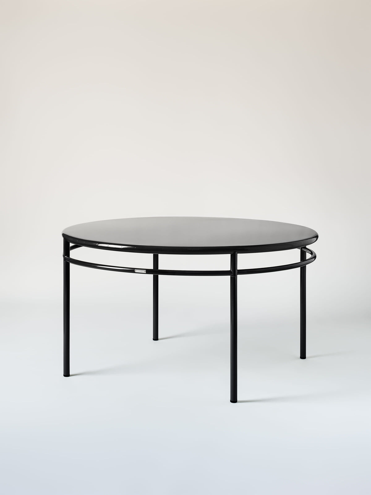 T37 Ø140 Table - Dark Black