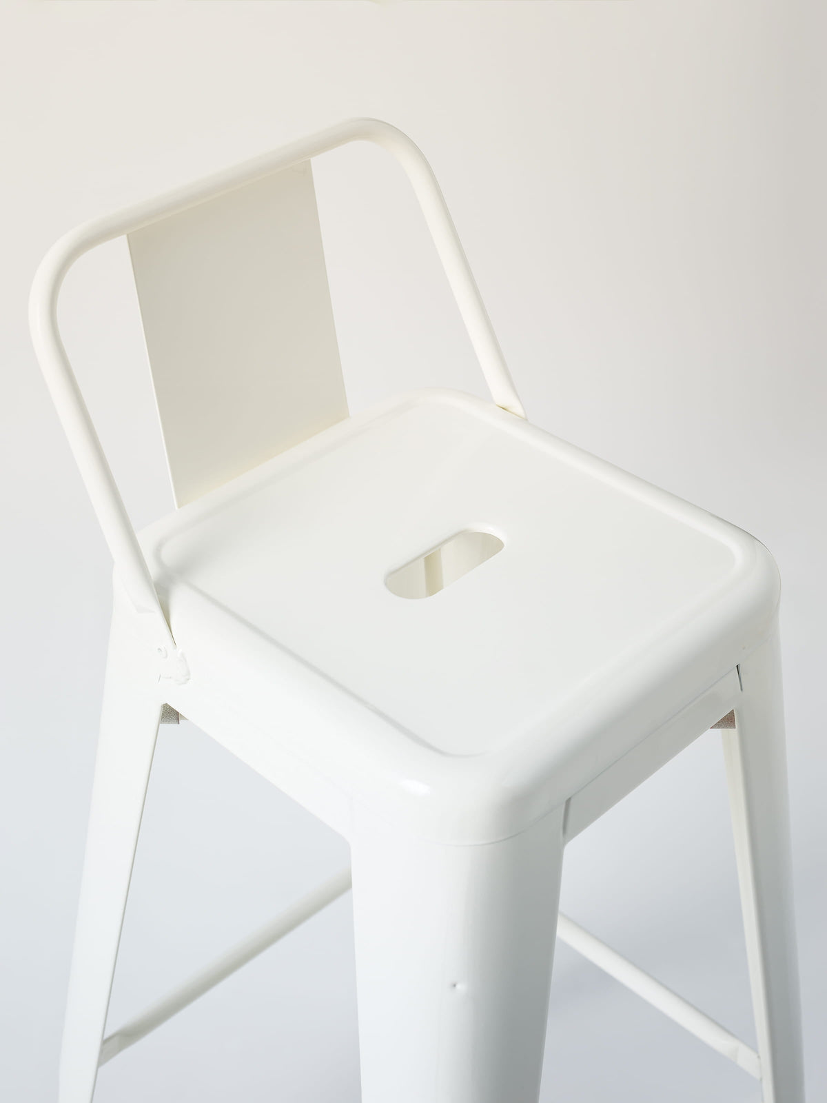 HPD65 Stool - Dark Black