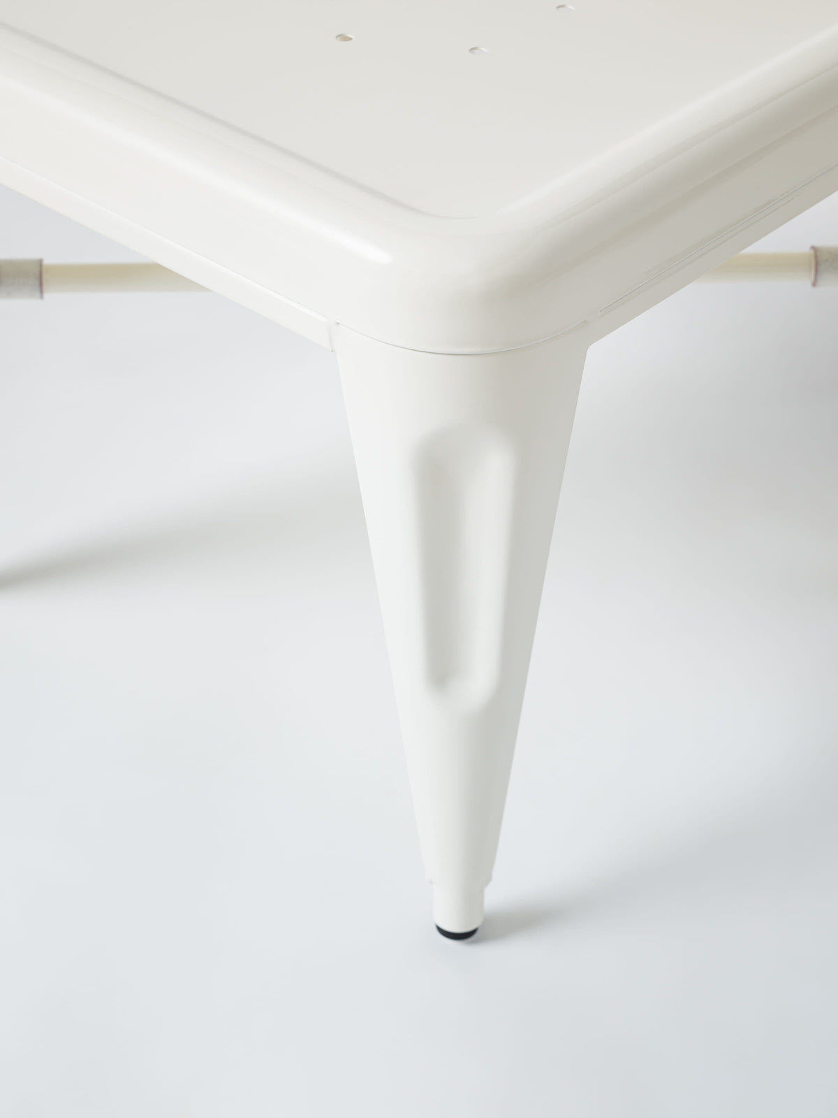 H30 Stool - Pearly White