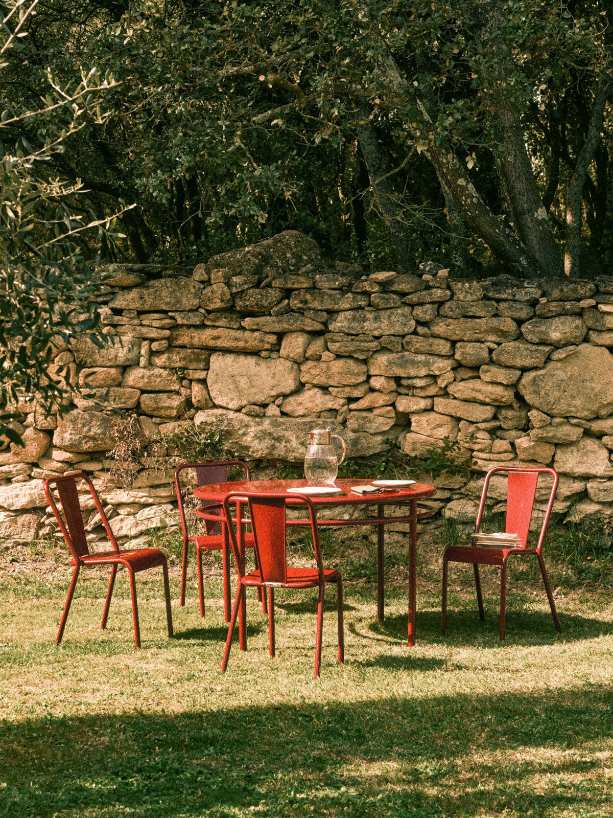 Épure Ø120 Table - Red Wine