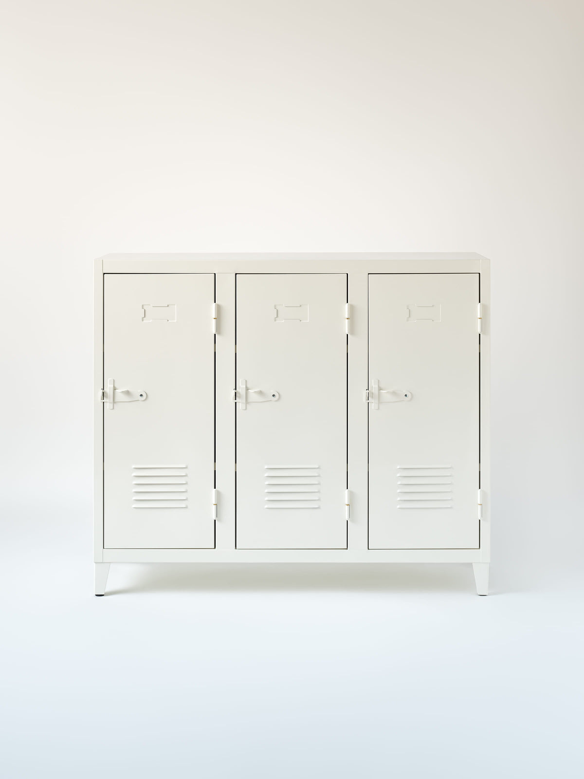Low Locker B3 - Raw Varnished