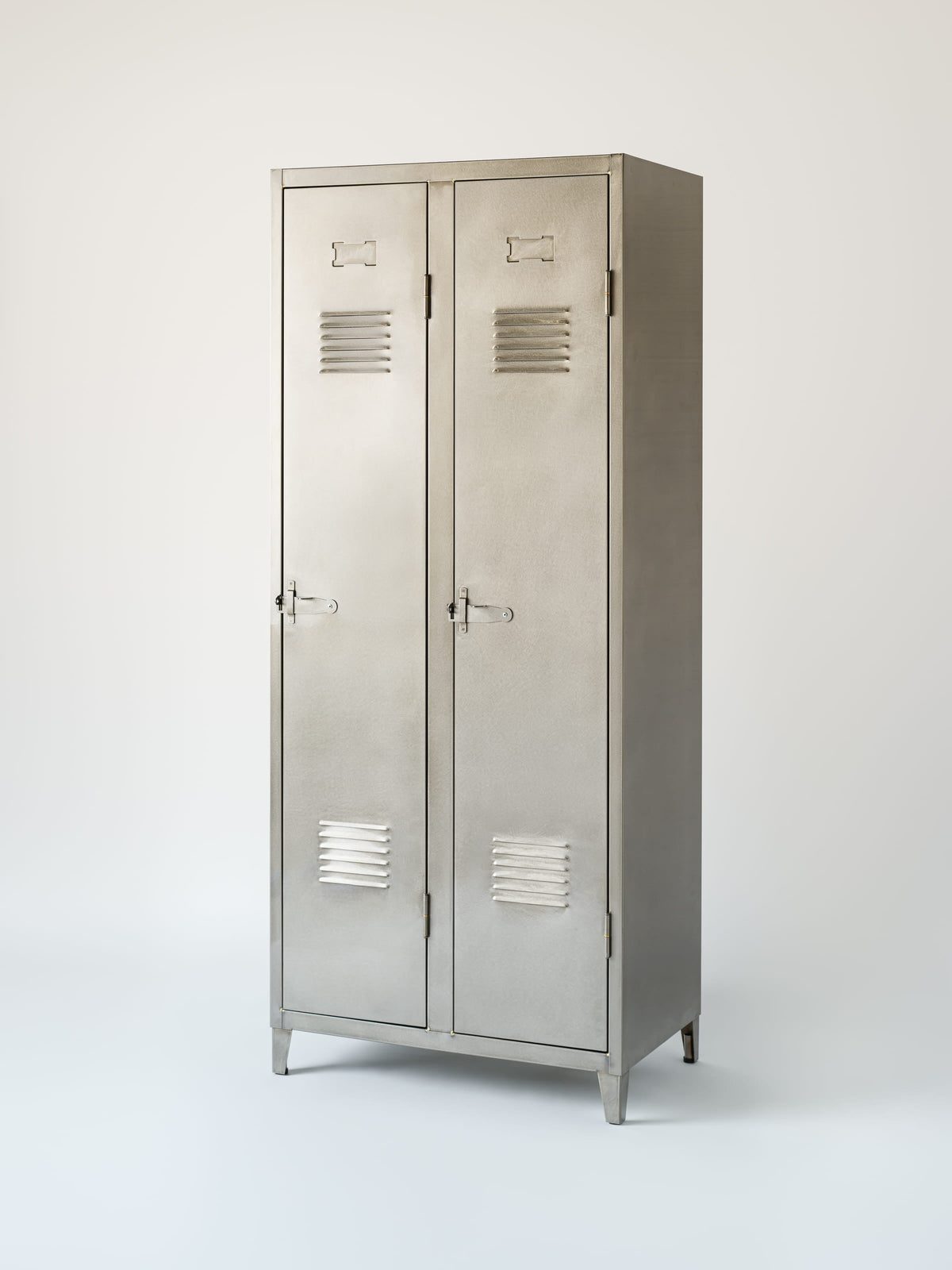 High Locker B2 - Raw Varnished
