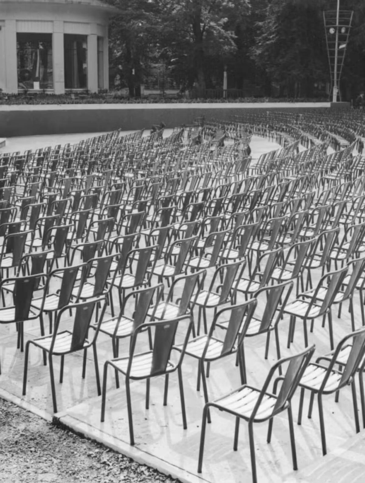 A signature of urban furniture